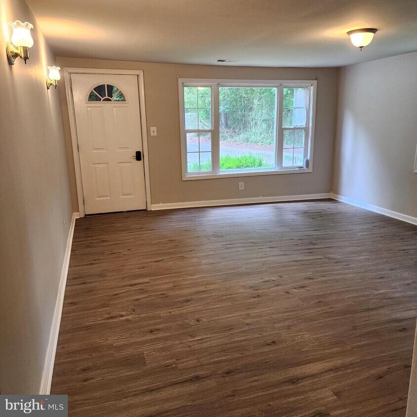 121 Newtown Rd, Solomons, MD 20629 House Rental in Solomons, MD