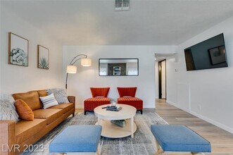 Building Photo - 5036 Newport Cove Dr