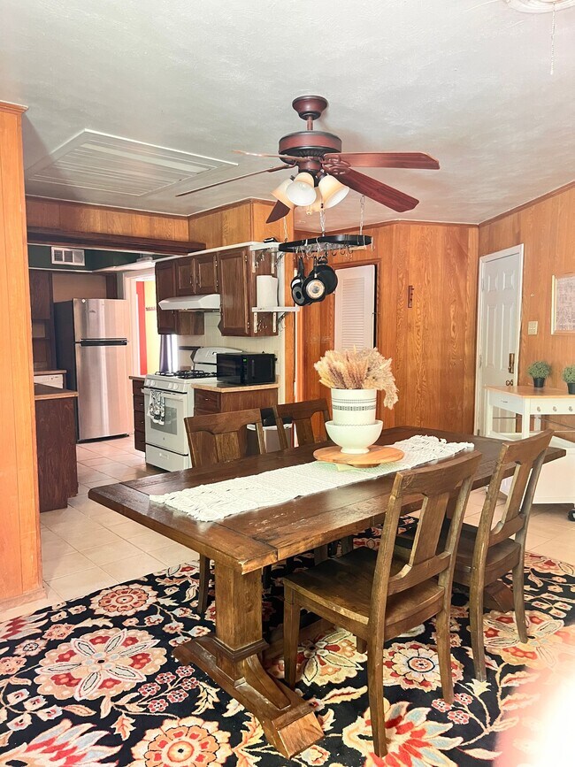 Foto del edificio - 6537 E Mockingbird Ln