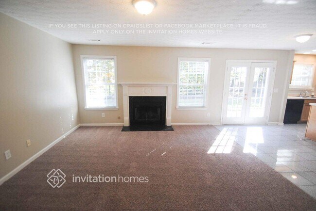 Building Photo - 2327 Pierce Way