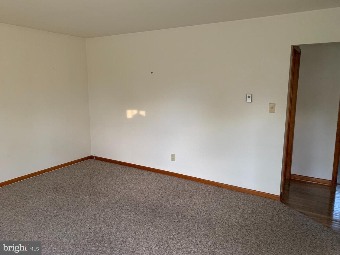 9 Edward Dr, Greencastle, PA 17225 House Rental in Greencastle, PA