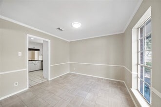 Building Photo - 16121 Singapore Ln