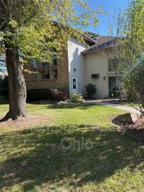 Building Photo - 3860 Mercedes Pl