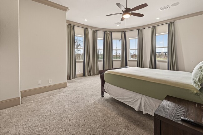 Building Photo - 722 Imperial Blvd