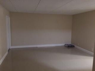 Building Photo - 1003 Meadows Cir