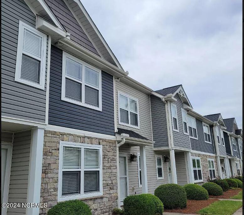 Foto principal - 4108 Kittrell Farms Dr