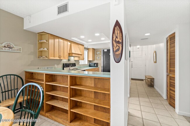 Foto del edificio - 8494 Ridgewood Ave
