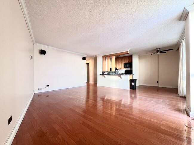 Building Photo - 10883 Saskatchewan Dr NW
