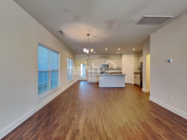 Building Photo - 5500 Central Grove Sq