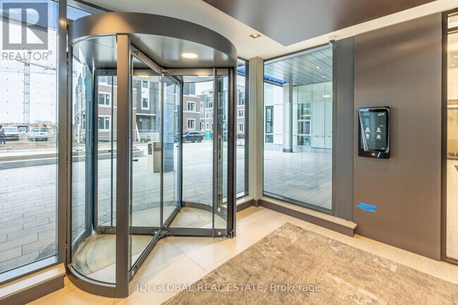 Photo du bâtiment - 10 Honeycrisp Cres