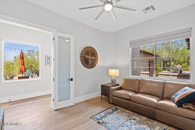 Building Photo - 9253 E Flathorn Dr