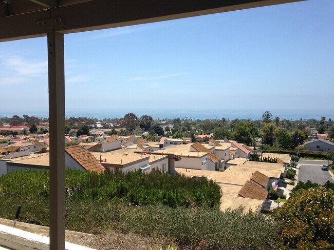 Foto del edificio - Single level 2-bedroom 2-bath home in private community of Ocean Hills