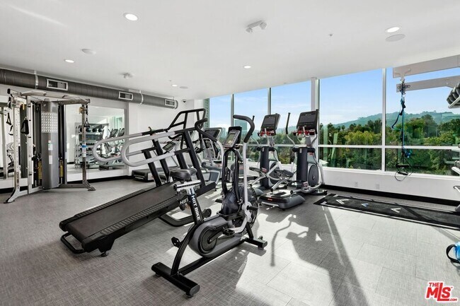 Foto del edificio - 11036 Moorpark St