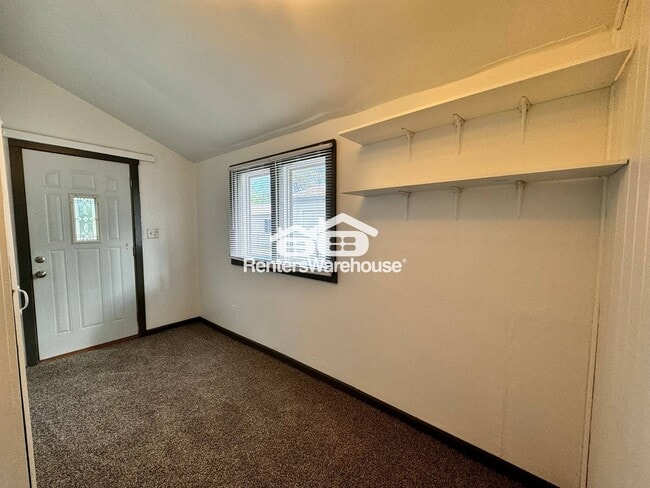 Building Photo - 23568 Maple Ridge