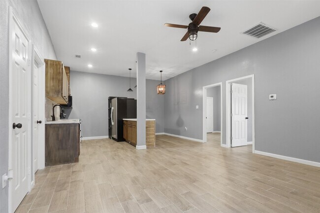 Foto del edificio - 324 Johnson St