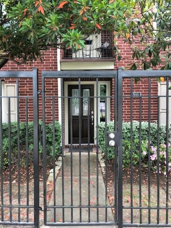 Foto principal - 910 Memorial Heights Dr