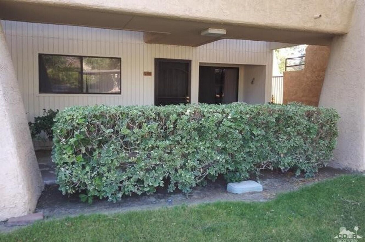 Primary Photo - Beautiful Palm Springs Villas II Condo