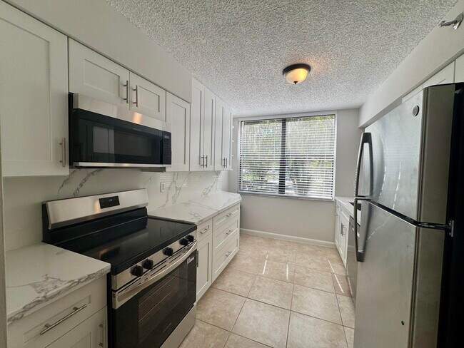 Foto del edificio - 955 Egret Cir