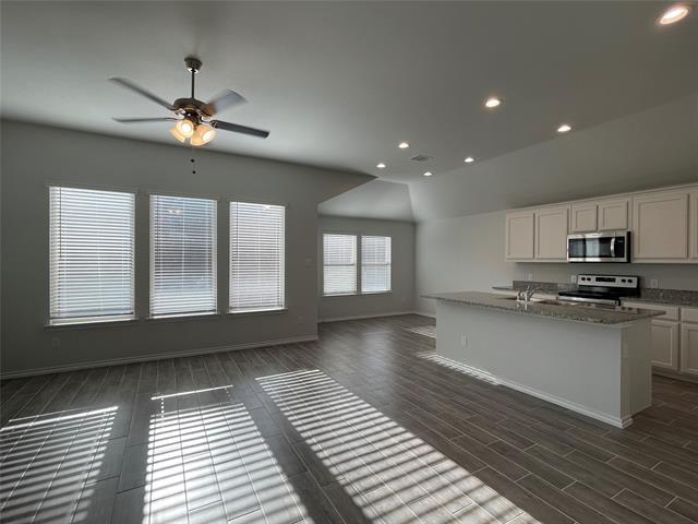 Building Photo - 5748 Brookville Dr