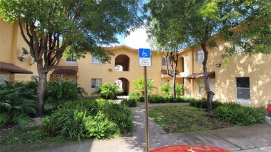 Building Photo - 33 E 20th St