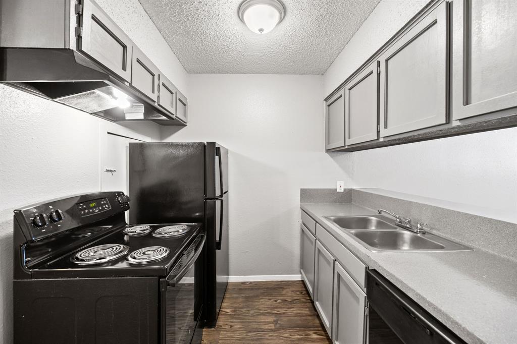 Foto principal - 805 S Center St
