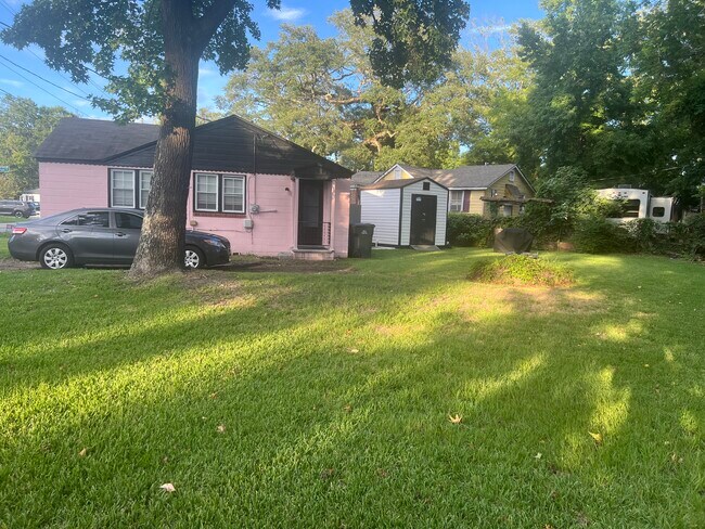 Foto del edificio - 902 Sycamore Ave