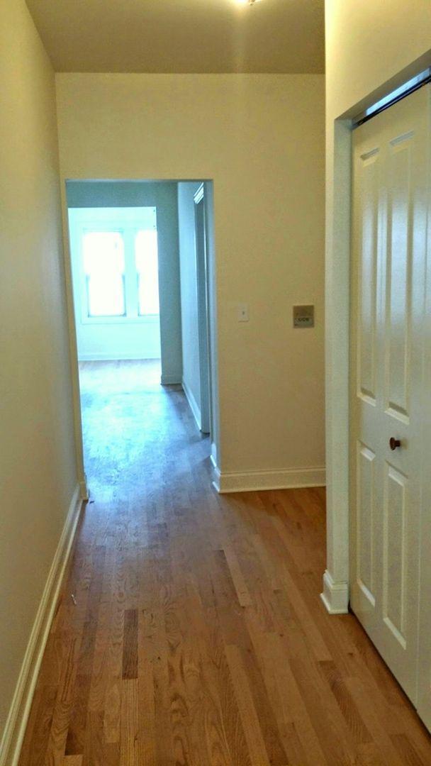 Foto del edificio - 2 bedroom in Chicago IL 60625
