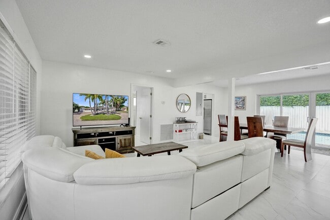 Foto del edificio - 1633 SE 5th Ct