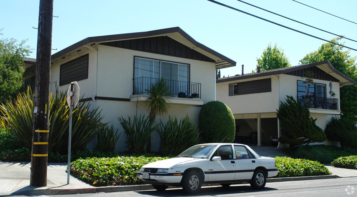 Primary Photo - 6900 Stockton Ave