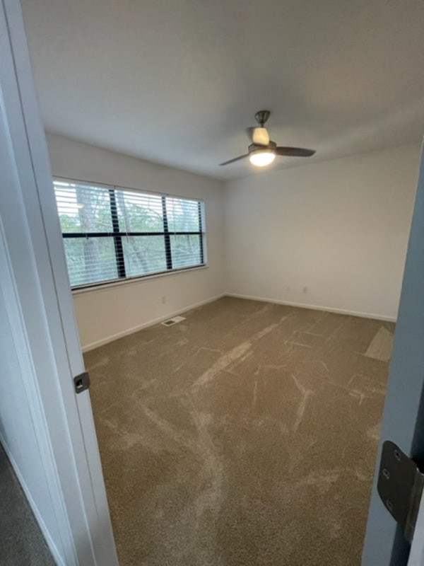 Foto del edificio - 1030 Marsh Ct Ln