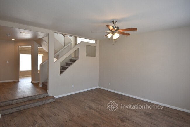 Foto del edificio - 547 Fiddlehead Ave