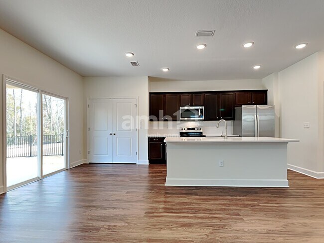 Foto del edificio - 12259 Sapp Rd