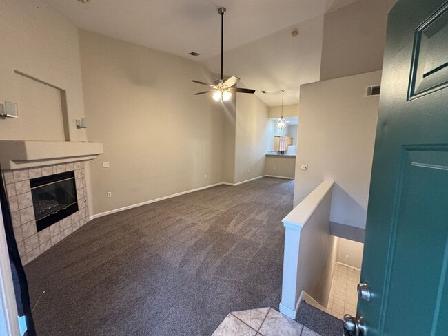 Building Photo - 4005 S Dillon Way