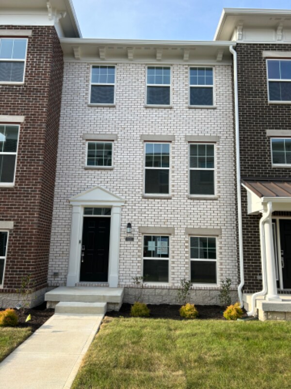 Foto del edificio - 9331 Somerford Dr