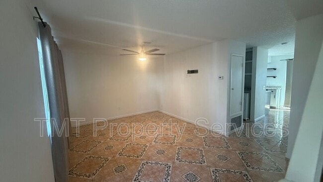 Building Photo - 714 Tanner Dr