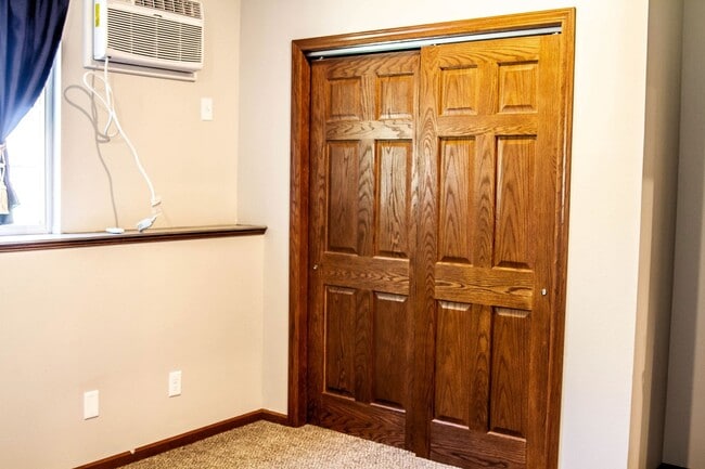 Foto del edificio - 613 Sheldon St