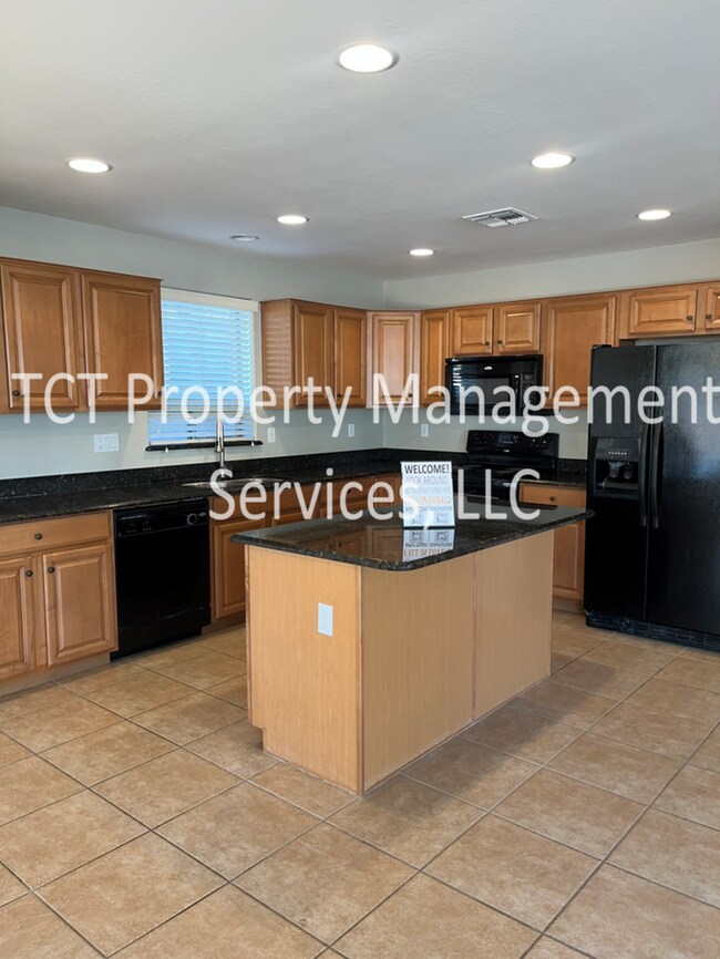 Foto del edificio - Large Home in Pecan Creek South