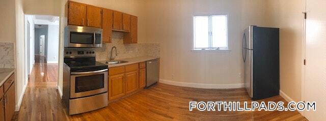 Primary Photo - 114 Thornton St