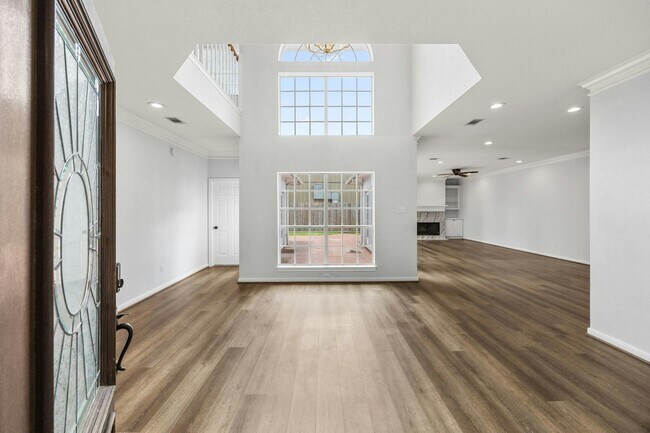 Foto del edificio - 1723 Gingerleaf Ln