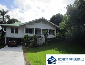 Building Photo - 1592 Kilauea Ave