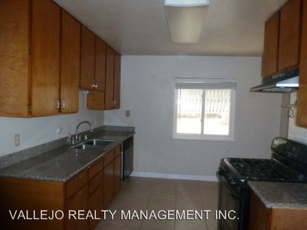 Building Photo - 627 Warford Ave