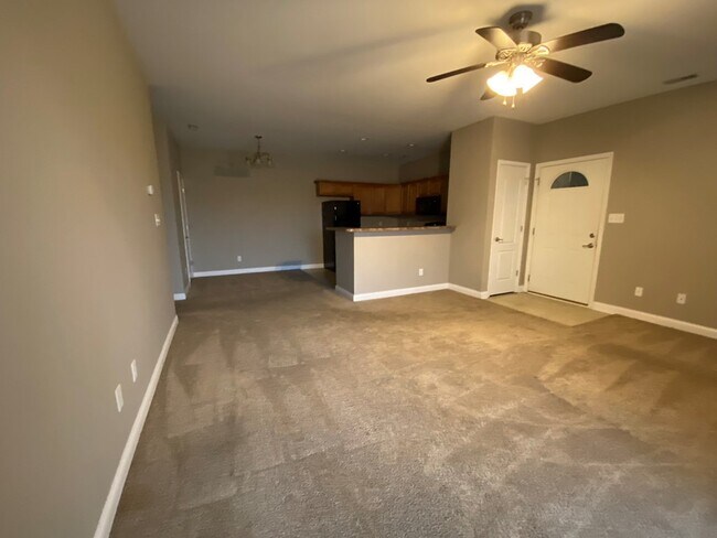 Foto del edificio - 4770 Sydney Ln