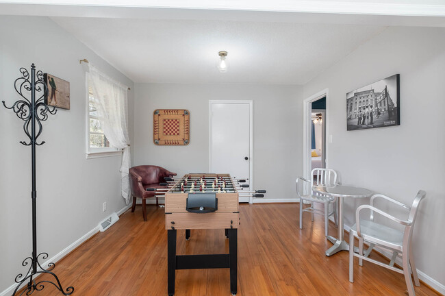 Game room - 123 Archdale Dr