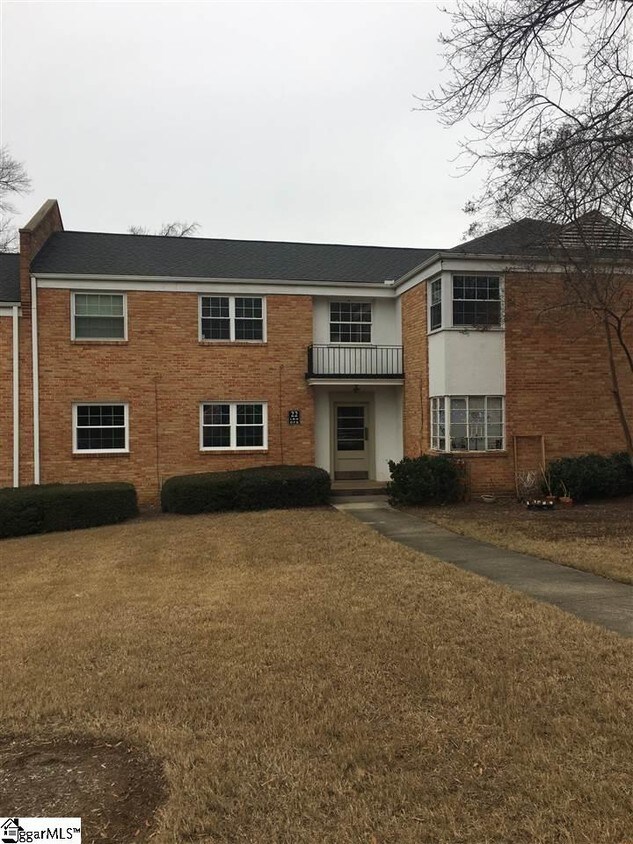 100 Lewis Dr Unit 22Q, Greenville, SC 29605 Condo for Rent in