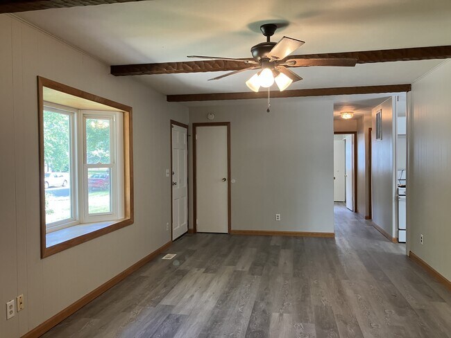 Foto del edificio - 601 Ridgewood Ct