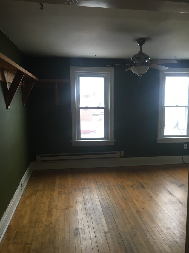Building Photo - 1608 N Franklin Pl.
