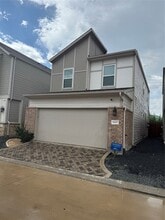 Building Photo - 8207 Rising Stream Dr
