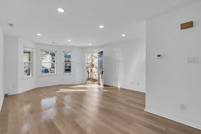 Photo - 54 Hopewell Ln Townhome