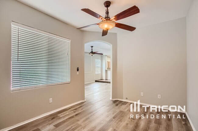 Foto del edificio - 4468 E Sundance Ct