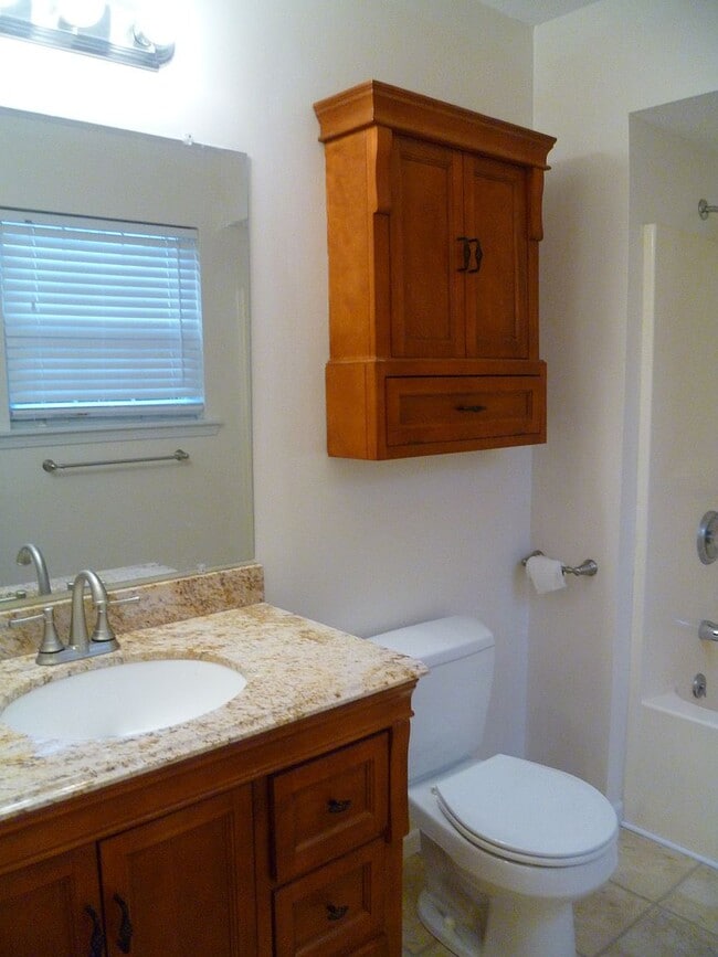 Building Photo - 3516 Churchill Dr